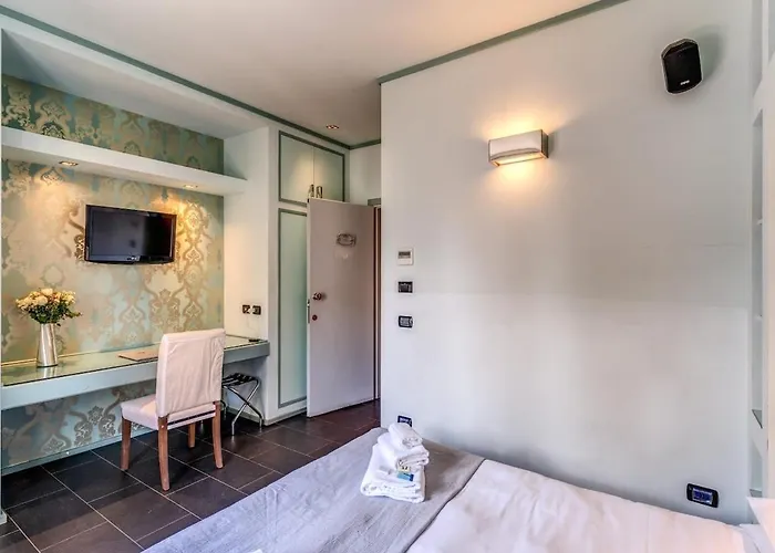 Vatican Monte Del Gallo Balcony *